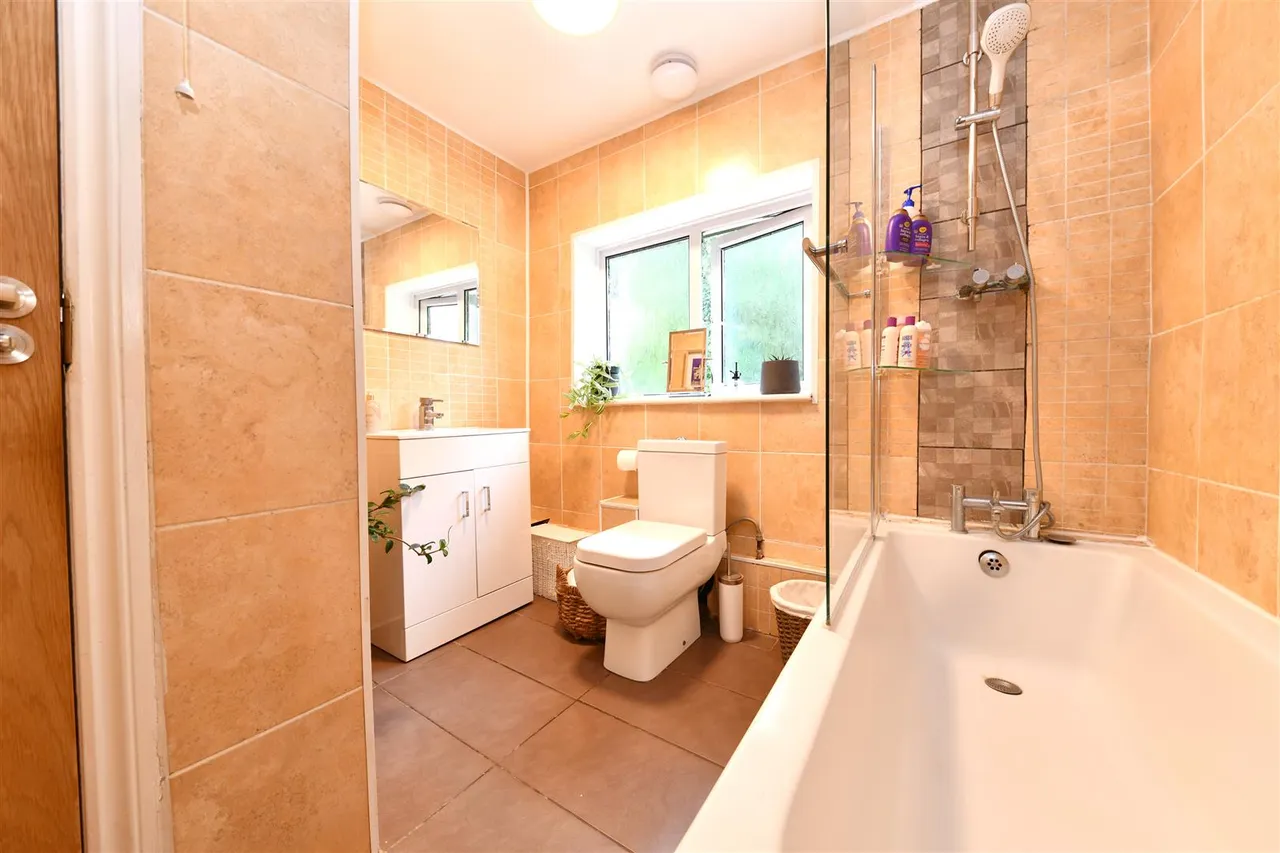 Warwick Road, Stevenage, Herts, SG2 0QS, photo 10
