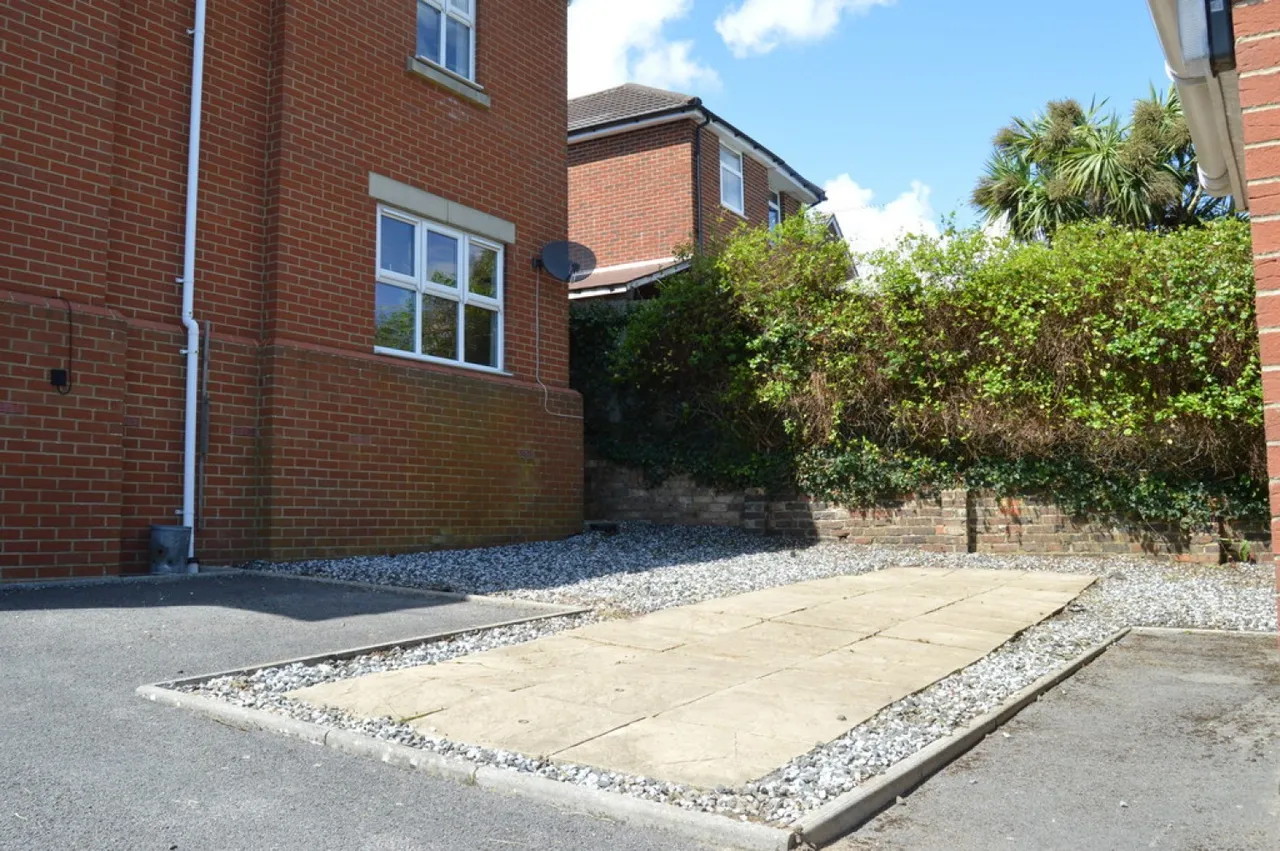 Cranbrook Road, photo 2