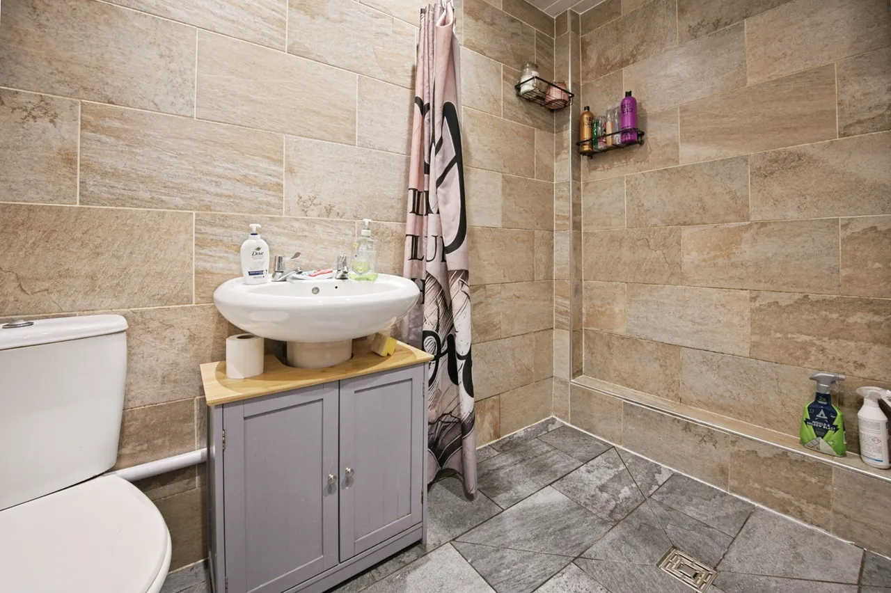 Church Road, Newport, NP19, photo 6
