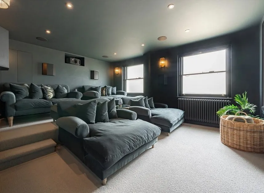 Strawberry Vale, Strawberry Hill, TW1, photo 8