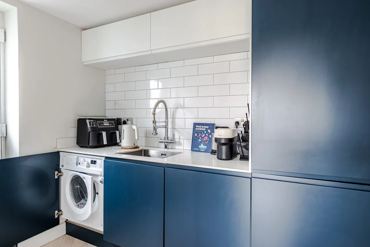 Hawthorne Gardens, Adel, LS16, photo 12