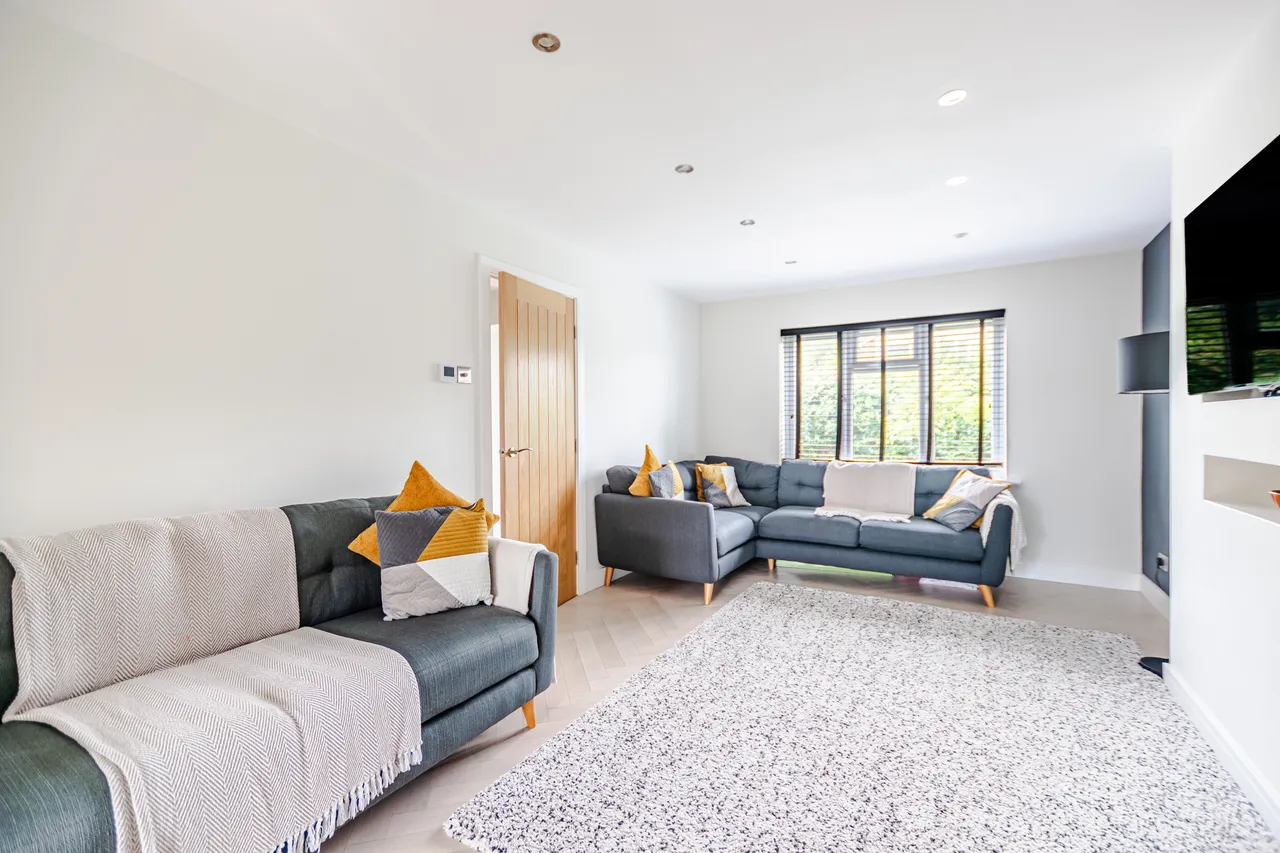 Hawthorne Gardens, Adel, LS16, photo 2