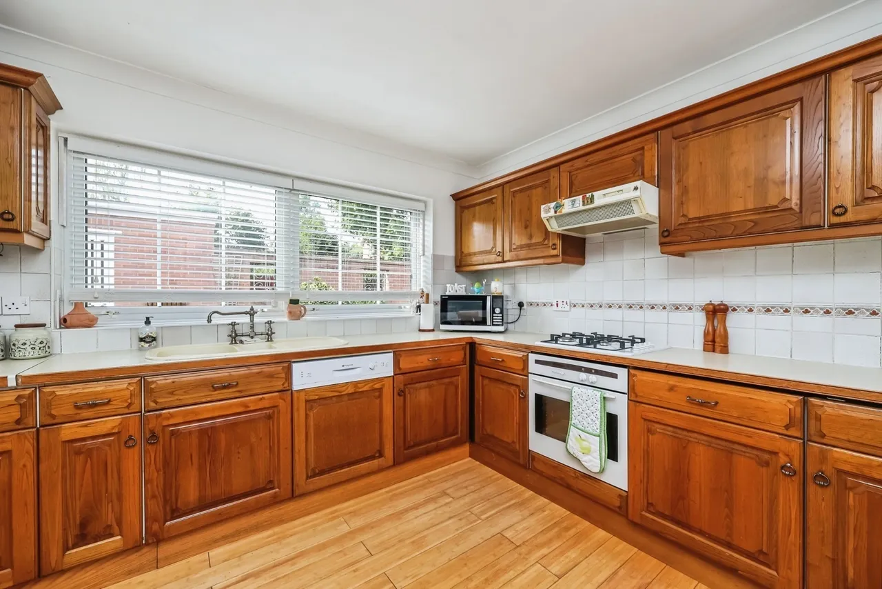 Alwood Grove, Clifton Village, NG11, photo 2