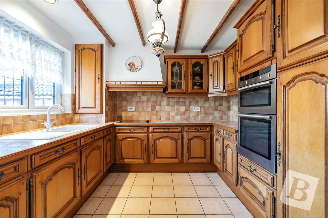 Brookmans Close, Upminster, RM14, photo 14