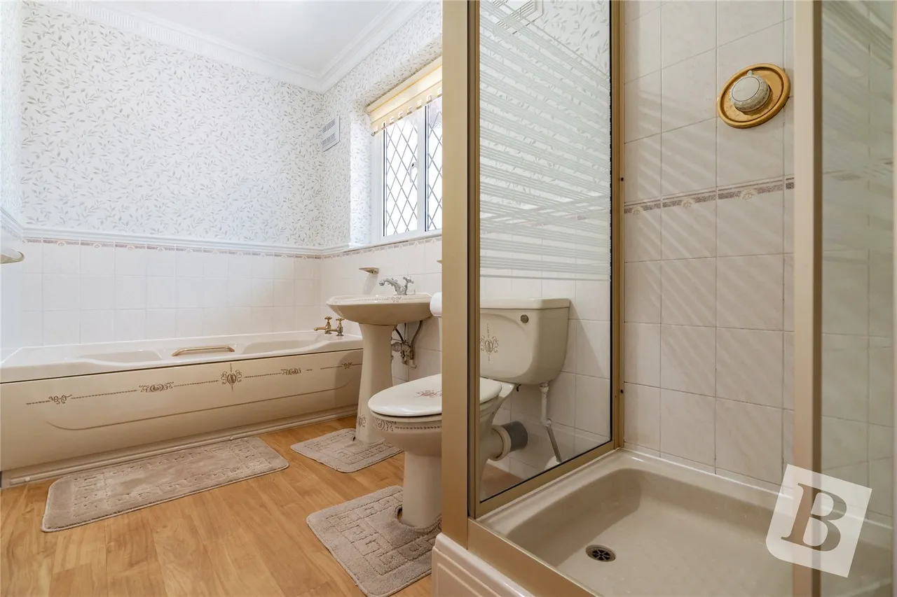 Brookmans Close, Upminster, RM14, photo 9