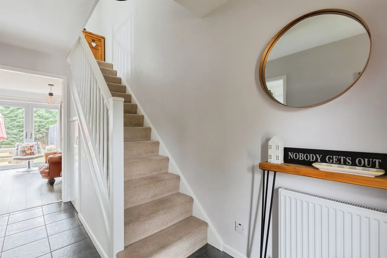 Russell Close, Long Itchington, Southam, photo 7