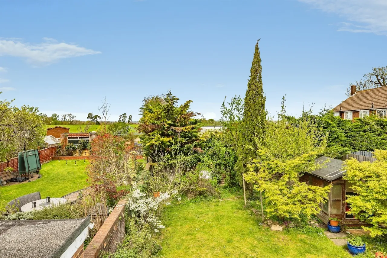 Farm Way, Bushey, photo 10