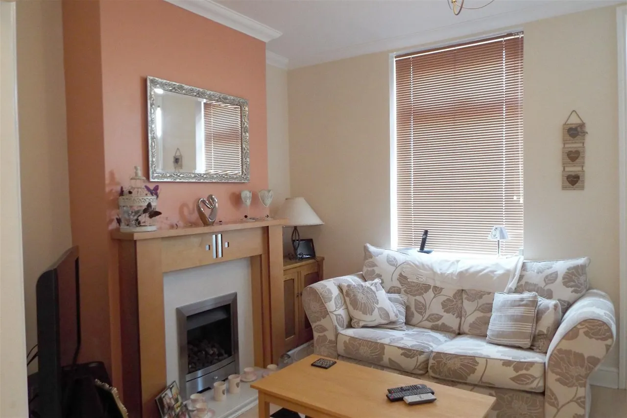 Norwood Grove, Beverley, East Yorkshire, photo 6