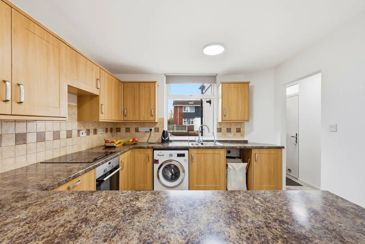 Goodwood Avenue, Sale, M33 4QN, photo 7