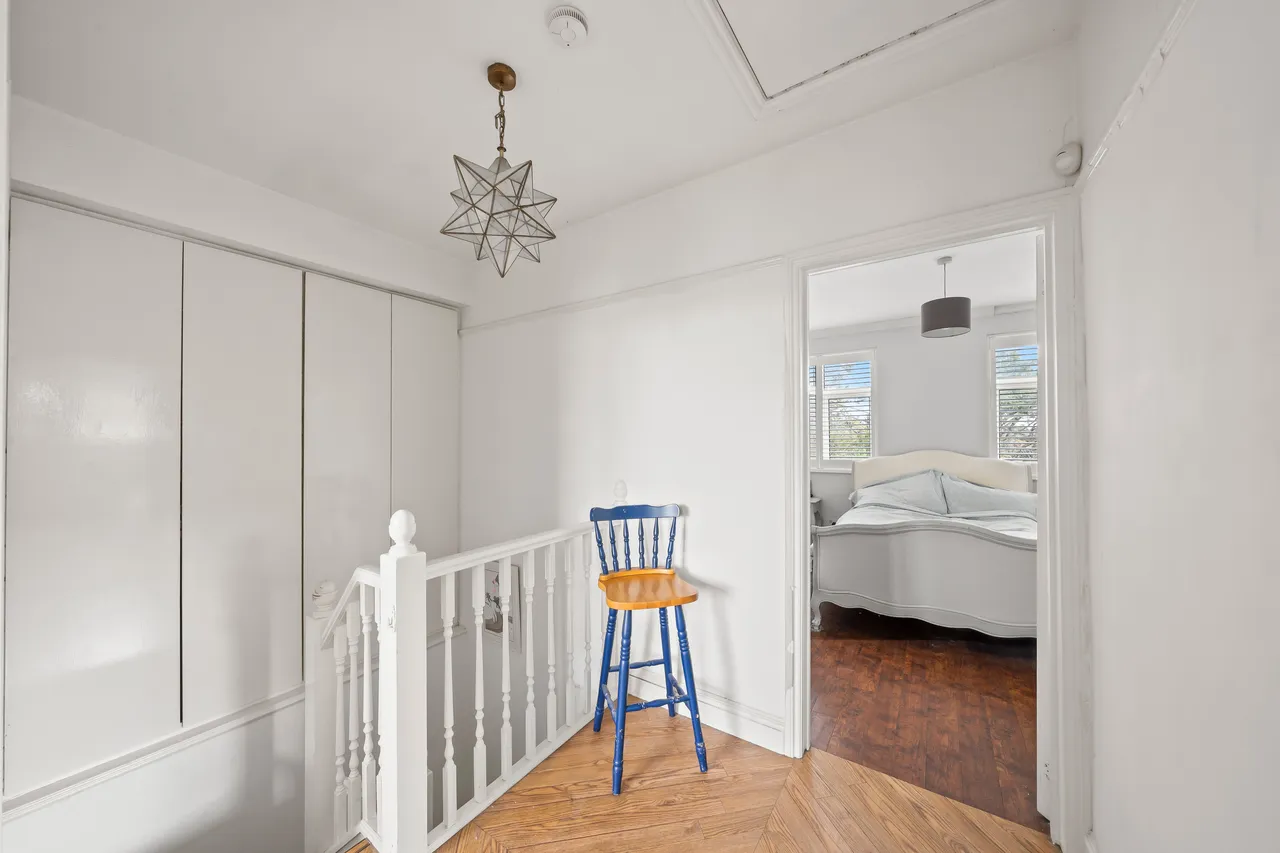 Boscombe Road, WORCESTER PARK, Surrey, Worcester Park, KT48PJ, photo 7