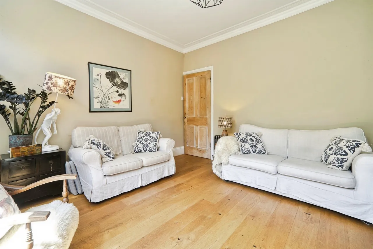 Henry Terrace, Yeadon, LS19, photo 5