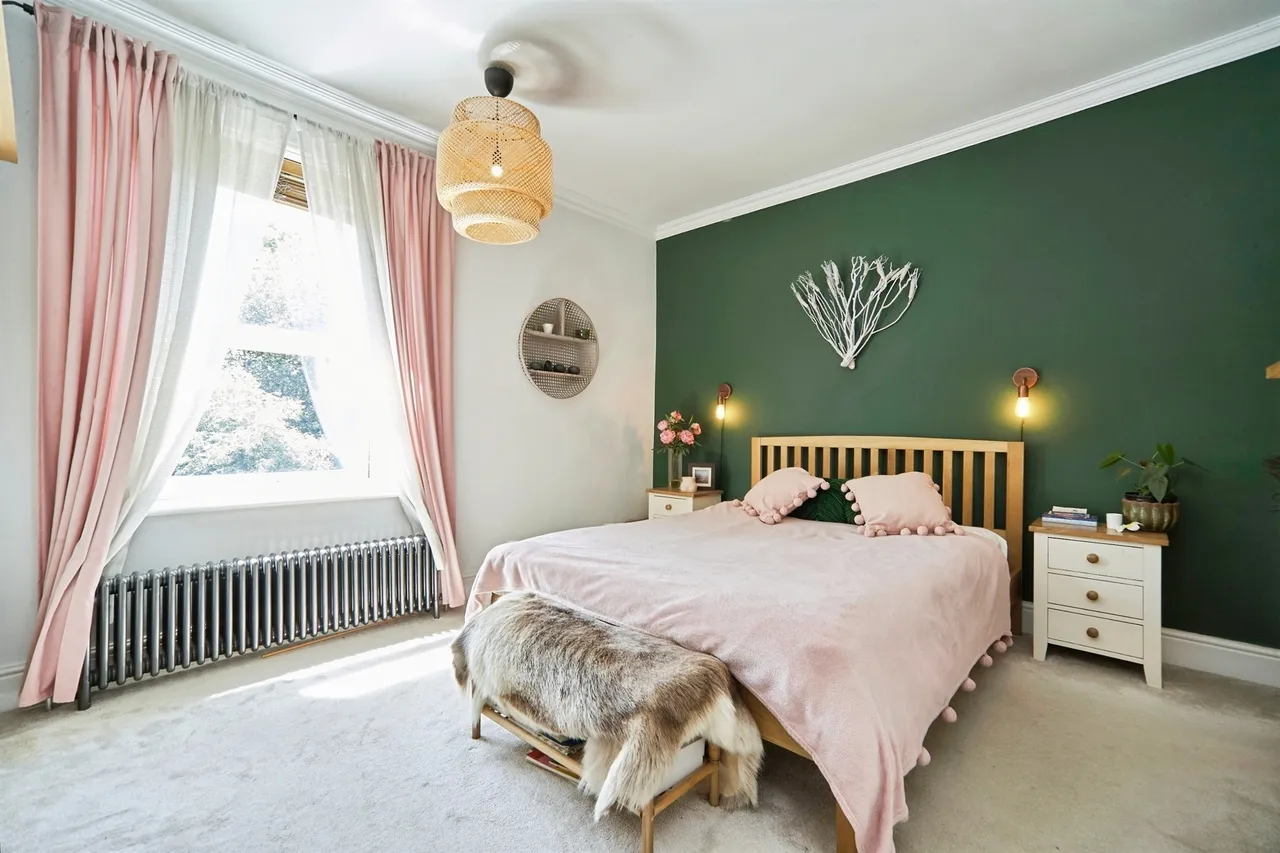 Henry Terrace, Yeadon, LS19, photo 9