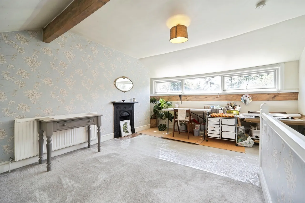 Henry Terrace, Yeadon, LS19, photo 4