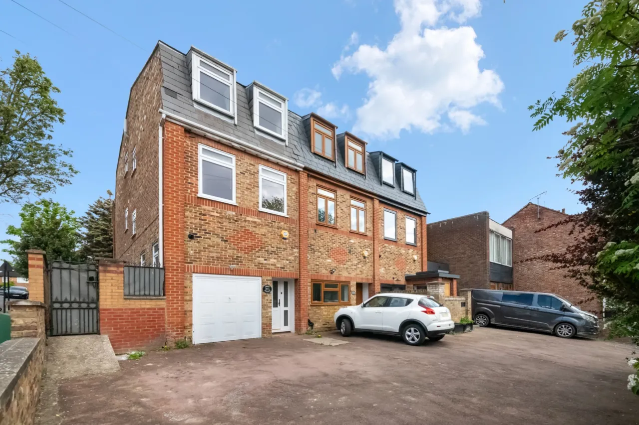 Grove Avenue, Hanwell, W7 3EX, photo 32