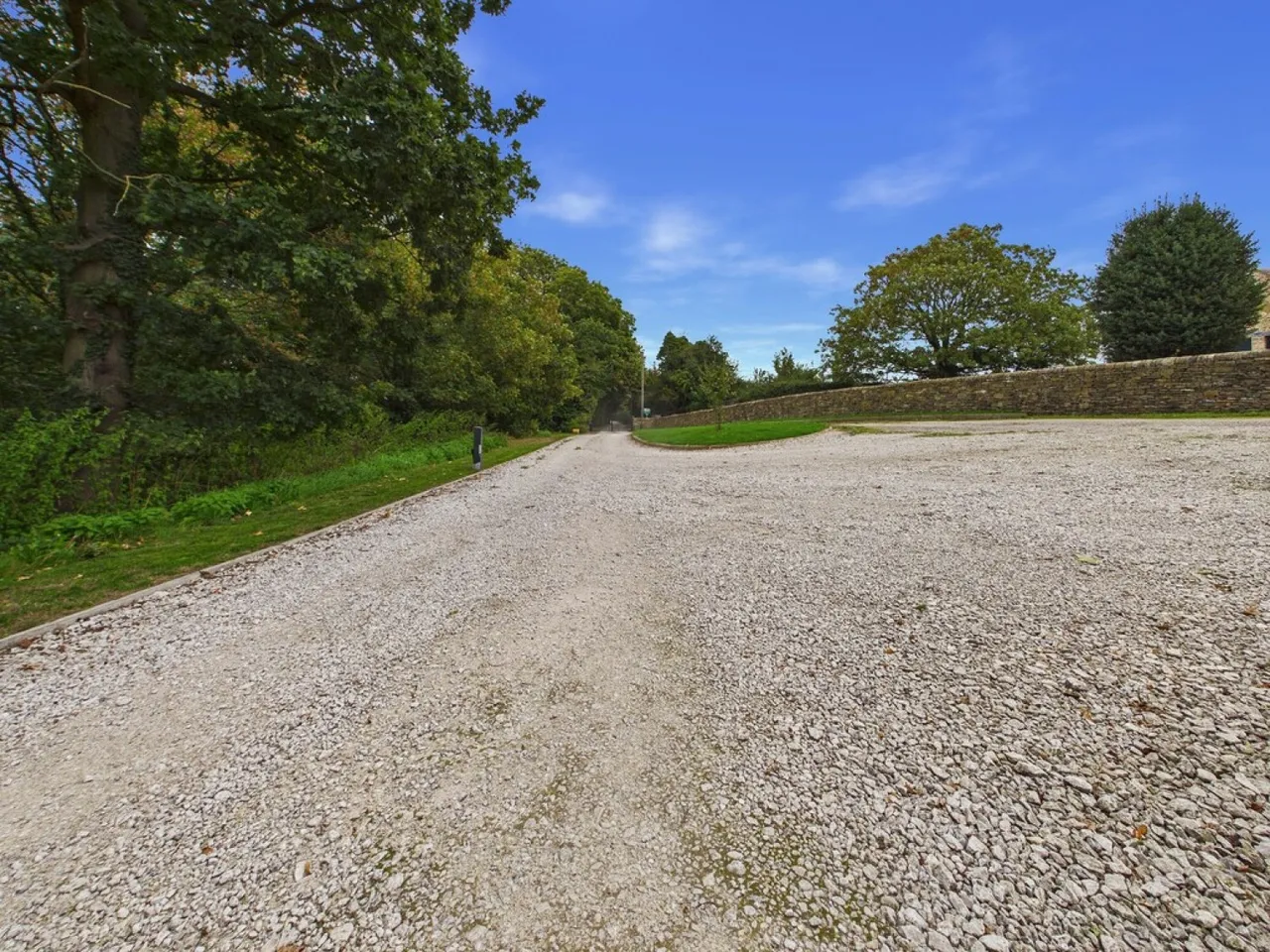 Dunston Lane, S41, photo 37