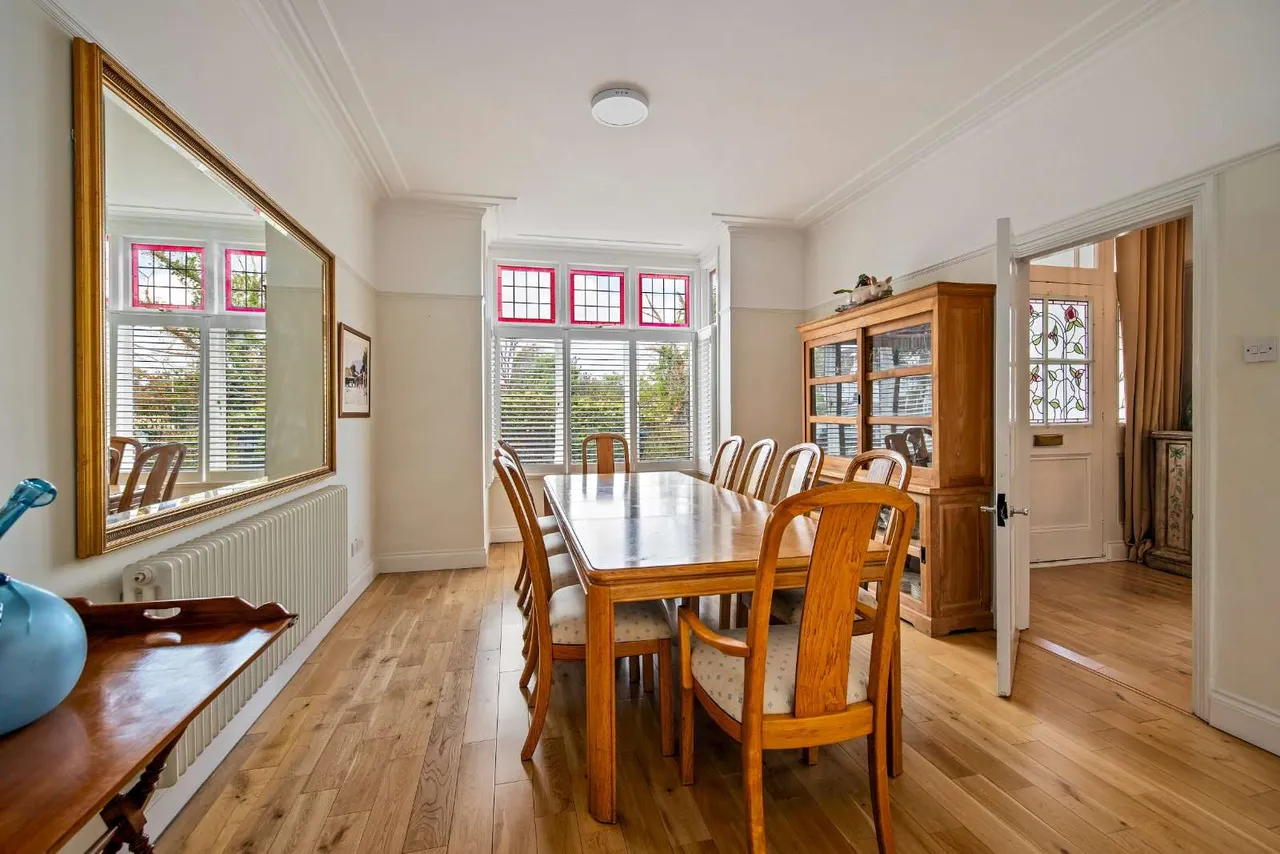 Kingston Lane, Teddington, Middlesex, TW11 9HN, photo 5