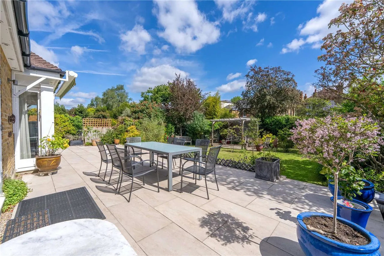 Kingston Lane, Teddington, Middlesex, TW11 9HN, photo 11