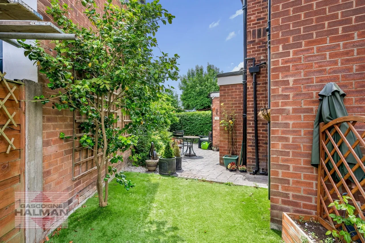Lacey Avenue, Wilmslow, photo 22