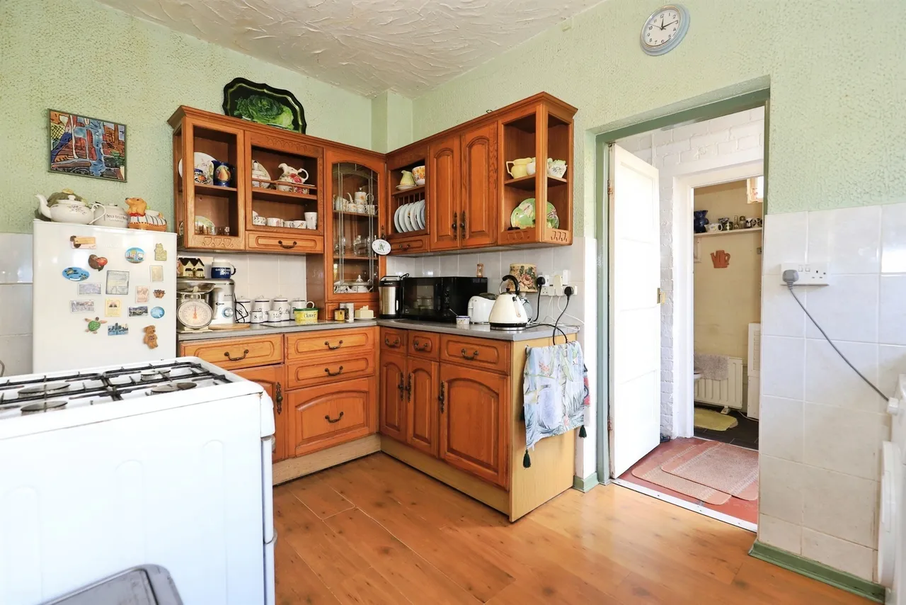 Queen Street, Bilston, WV14, photo 8