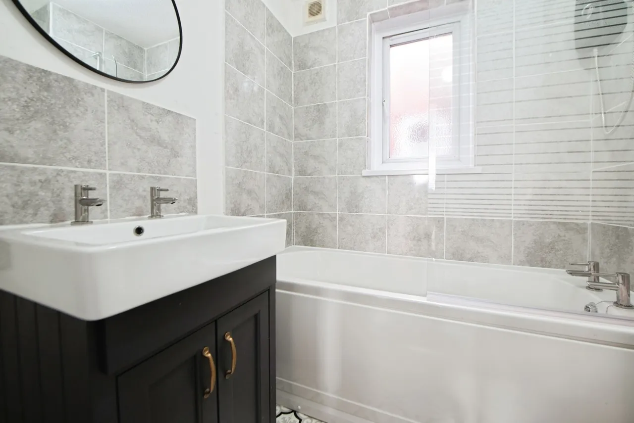 Whiteacres Close, Gosport, PO12, photo 10
