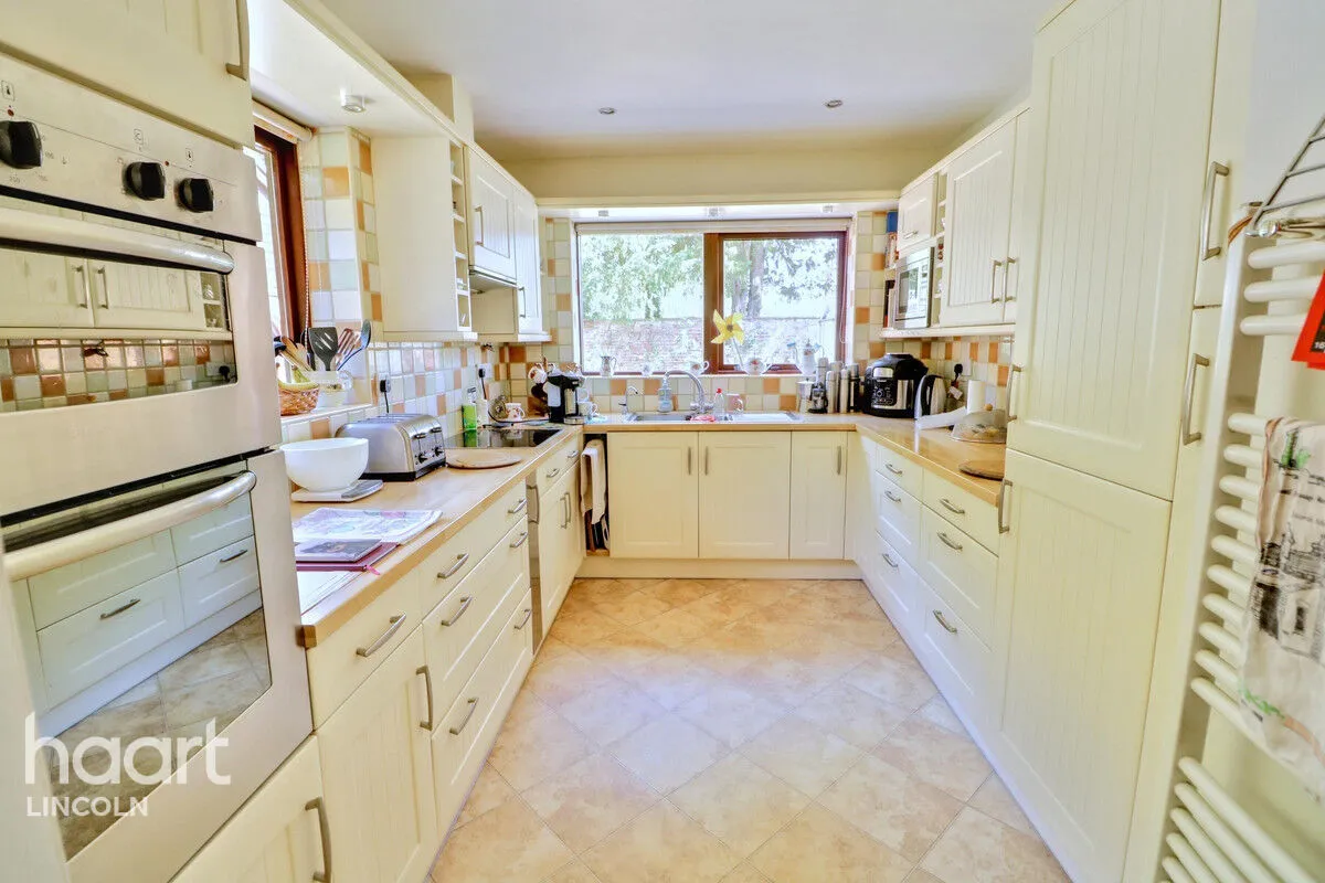 Church Lane, Carlton on Trent, NG23, photo 7