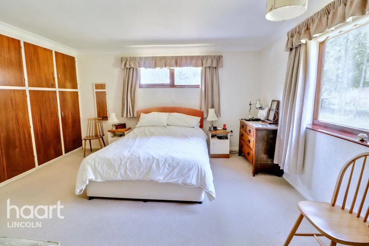 Church Lane, Carlton on Trent, NG23, photo 13