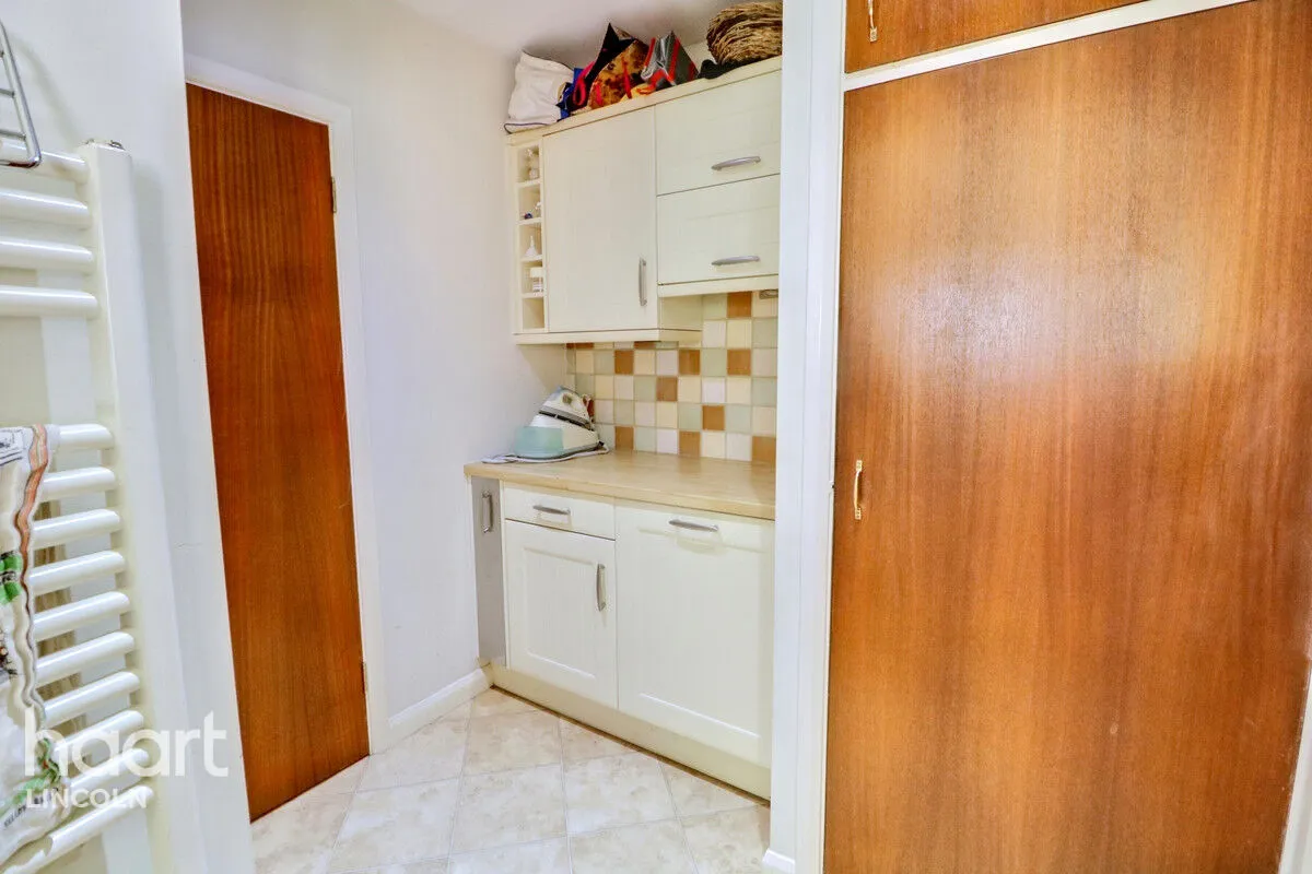 Church Lane, Carlton on Trent, NG23, photo 9