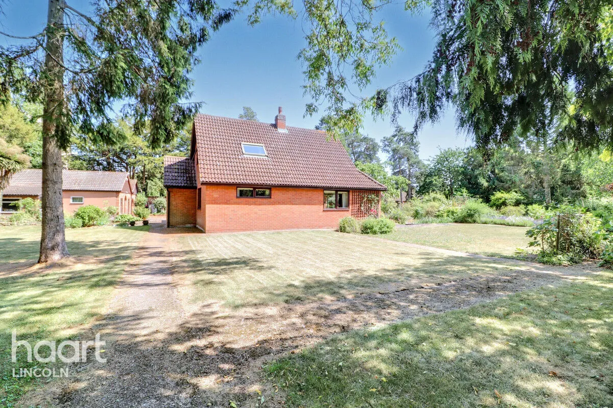 Church Lane, Carlton on Trent, NG23, photo 39