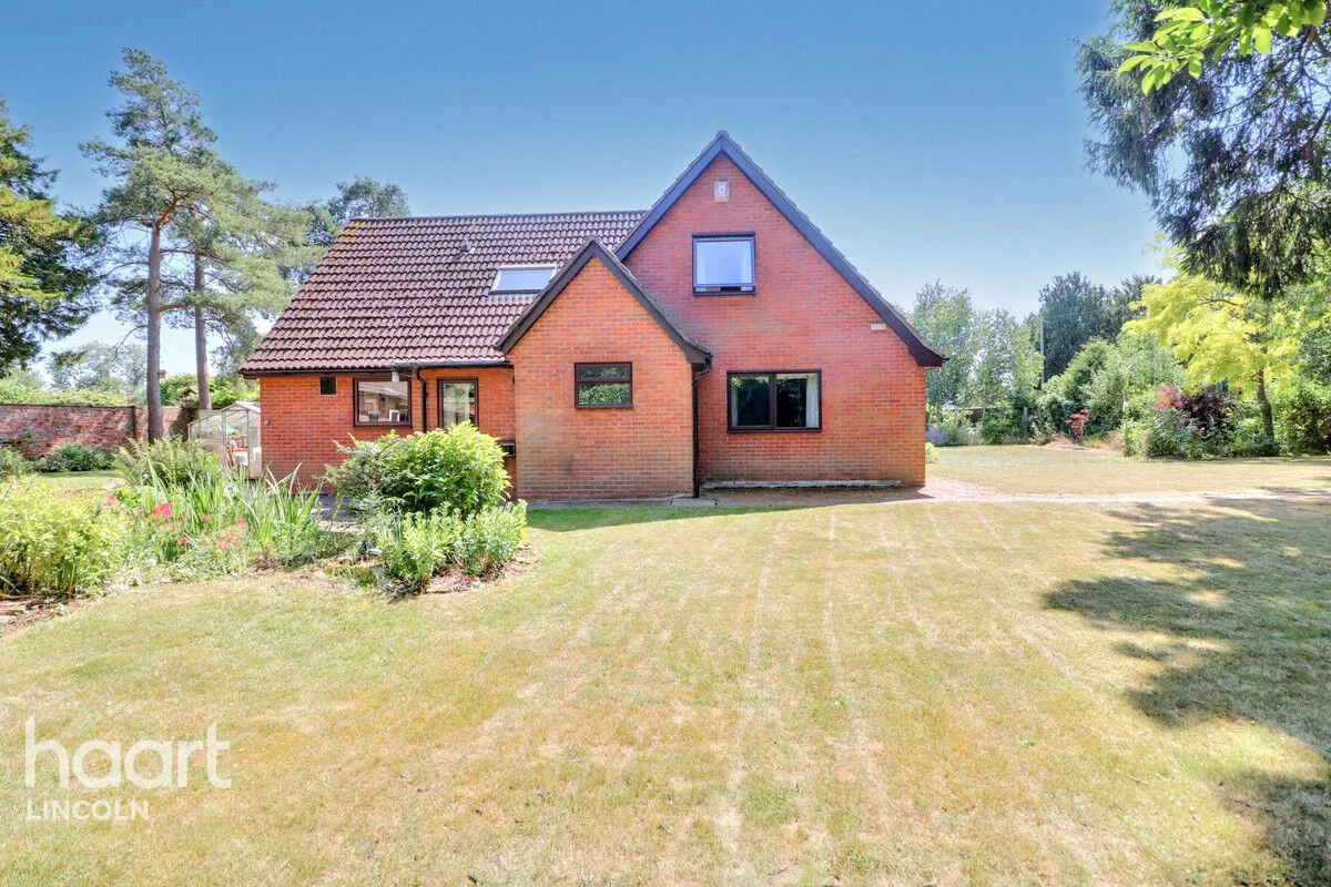 Church Lane, Carlton on Trent, NG23, photo 37