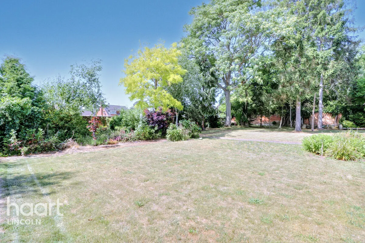 Church Lane, Carlton on Trent, NG23, photo 40