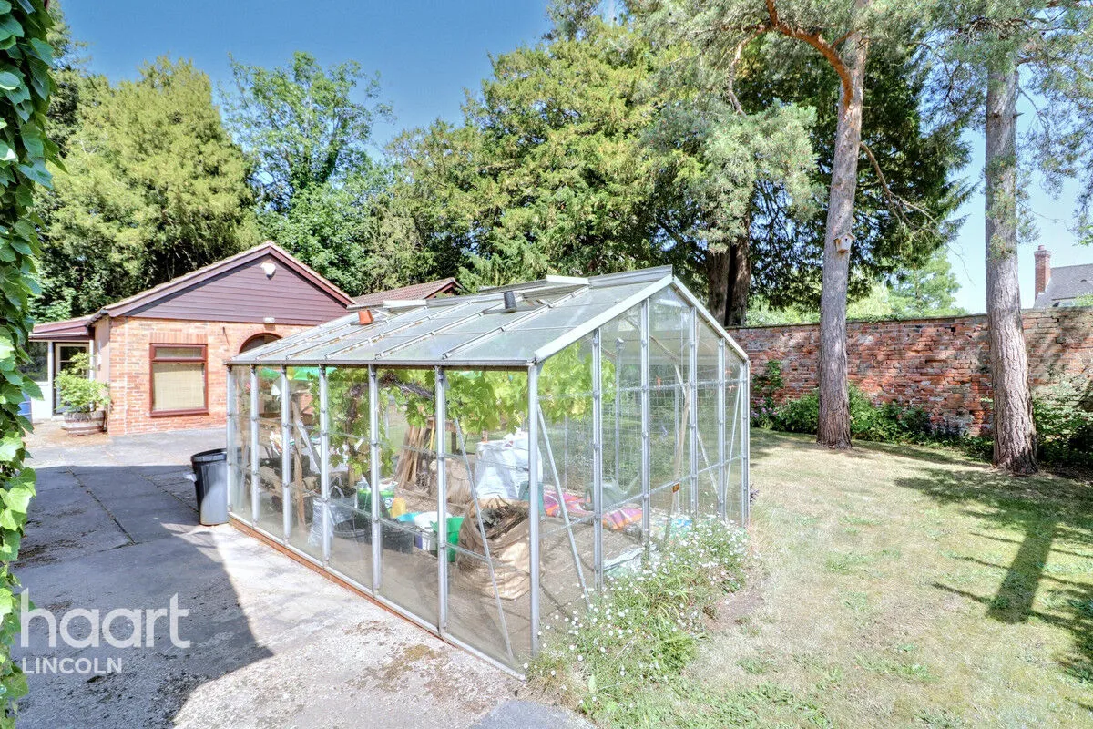 Church Lane, Carlton on Trent, NG23, photo 33