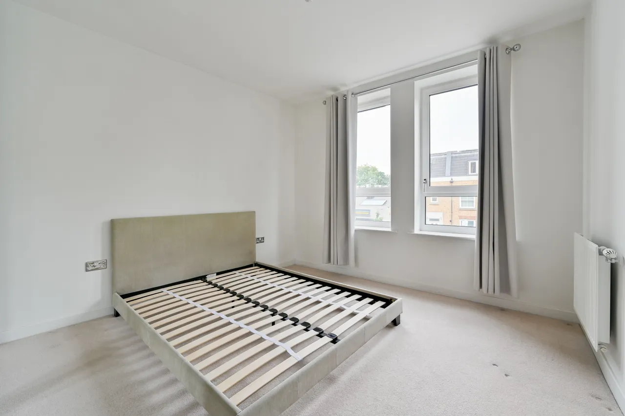 6 Westwood House, 47 Old Devonshire Road, London, photo 11