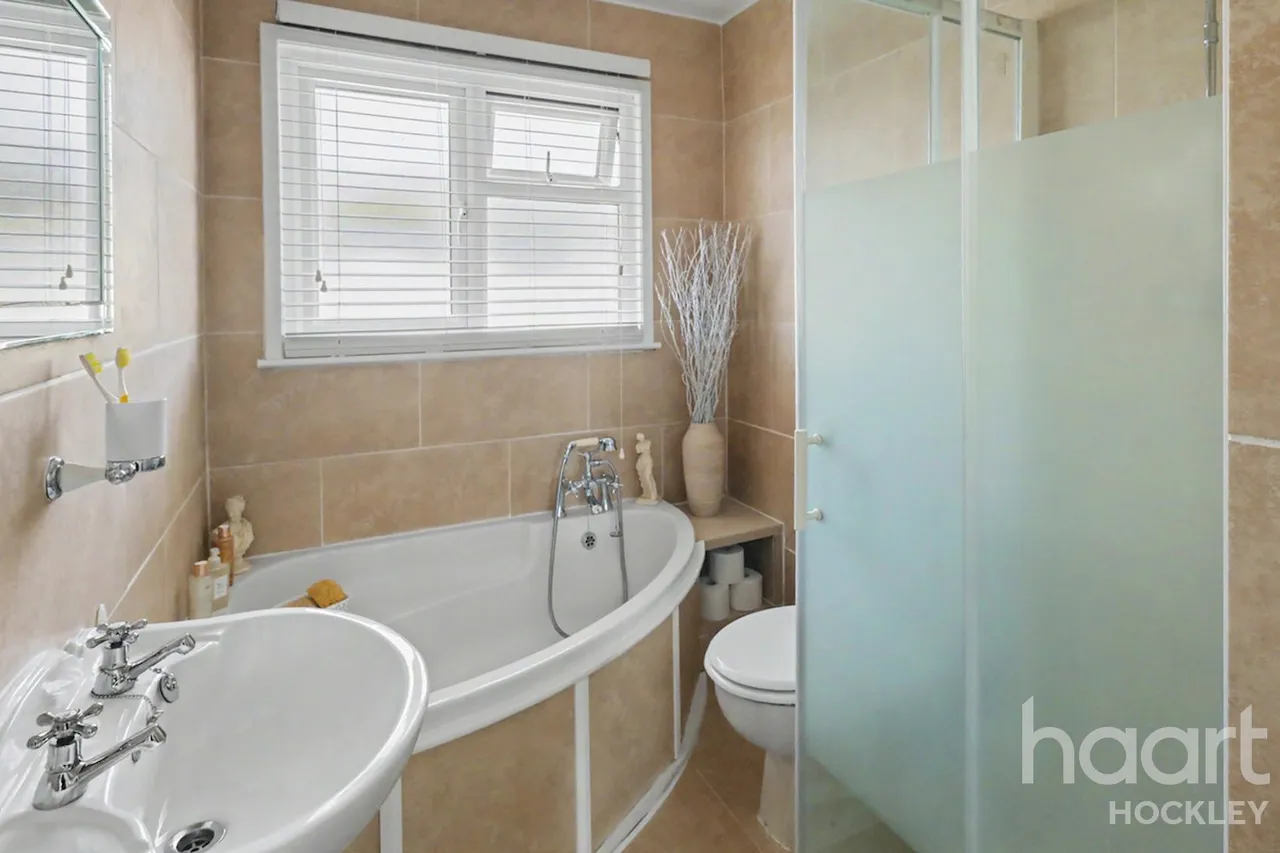 Mornington Avenue, Rochford, SS4, photo 17