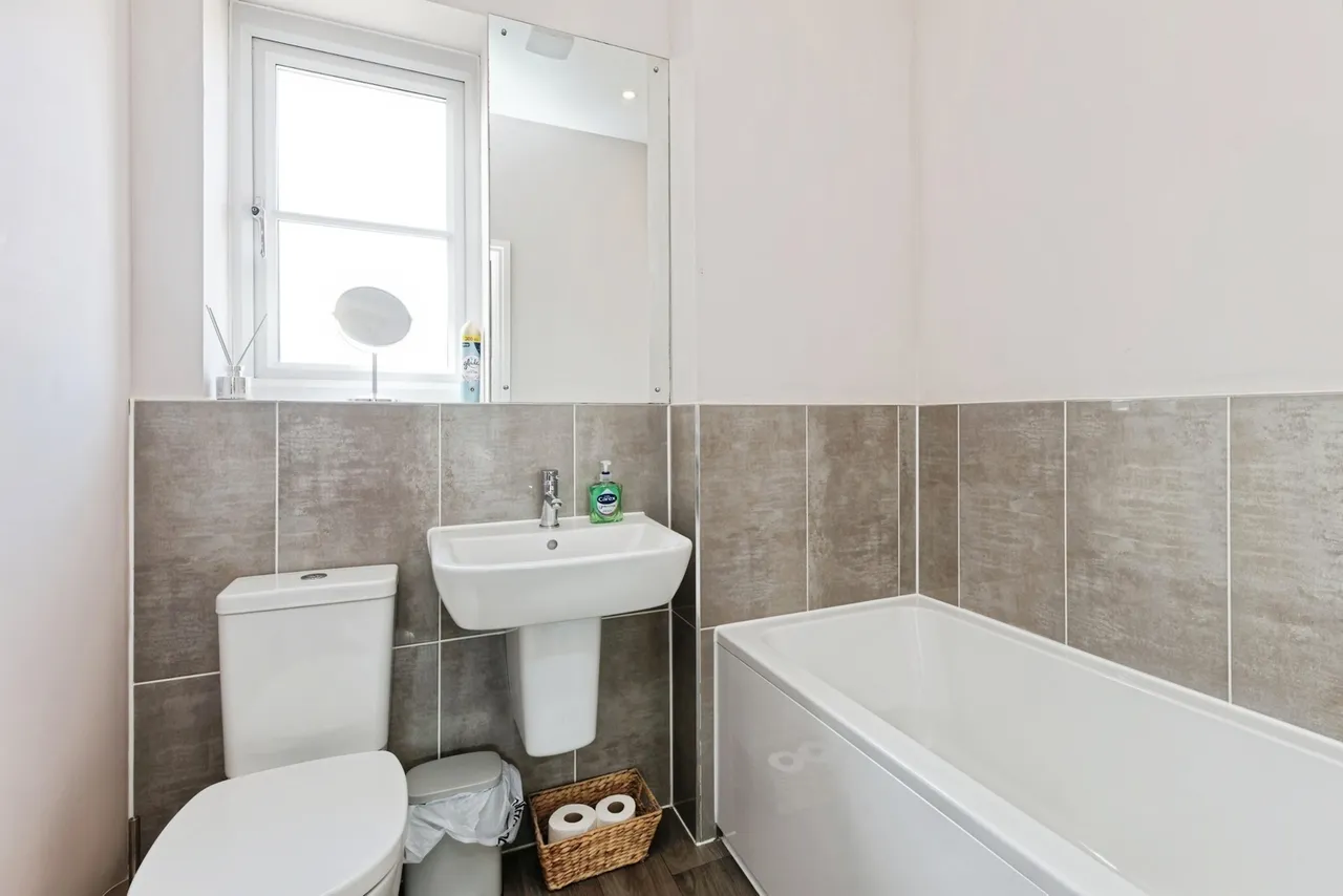 Kestrel Grove, Whitfield, Dover, Kent, CT16, photo 19