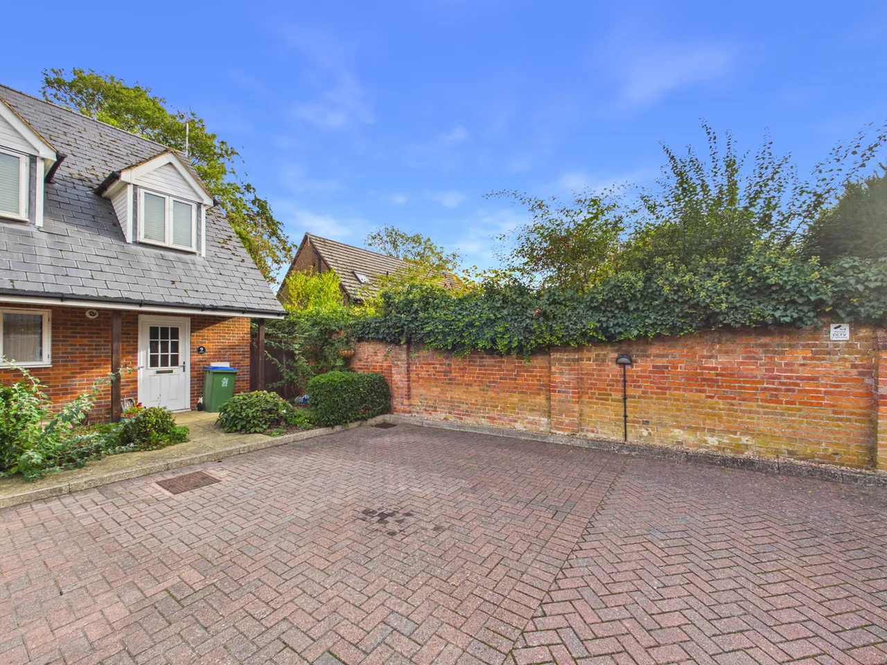 Bicester Road, Aylesbury, HP19, photo 10