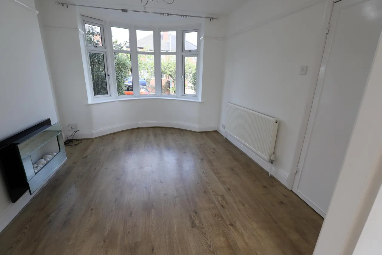 Abbotts Drive, Stoke-on-Trent, ST1, photo 2