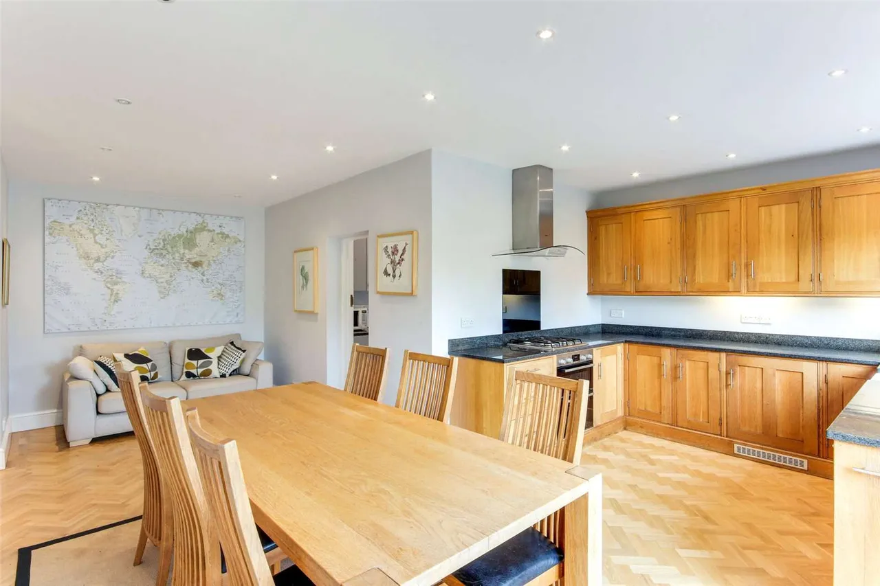 Forest Road, Tunbridge Wells, Kent, TN2 5EX, photo 8