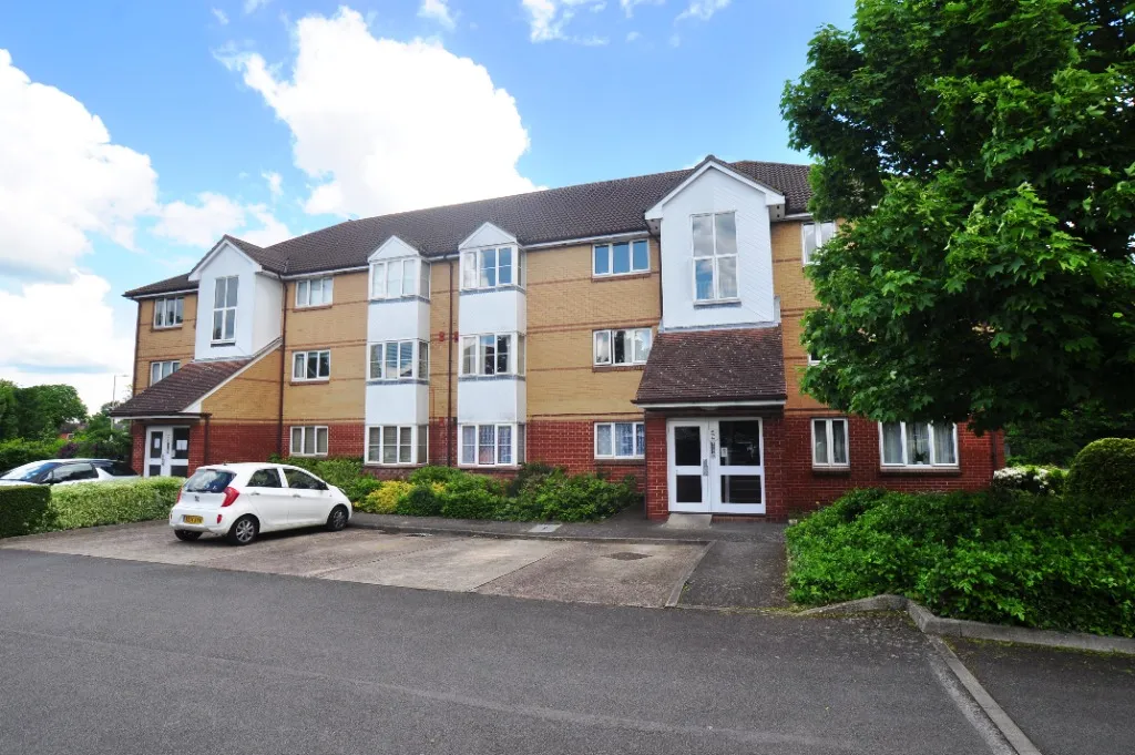 1 bed flat to rent — Chestnut Court, Bedford Road, Hitchin, SG5