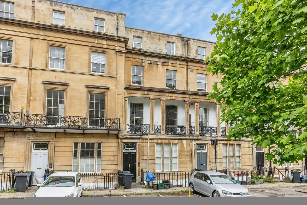 2 bed flat for sale — Buckingham Place, Clifton, Bristol