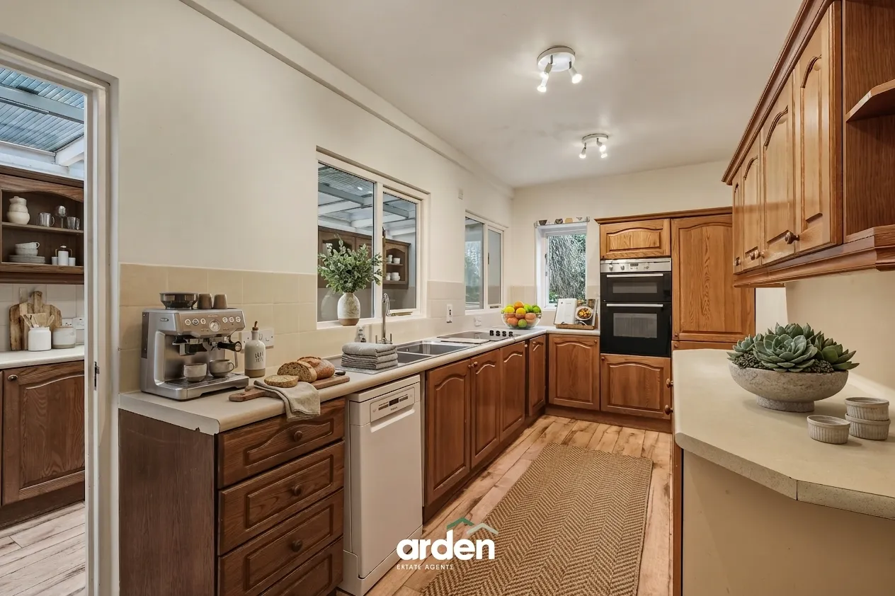Newhouse Lane, Upton Warren, B61, photo 3