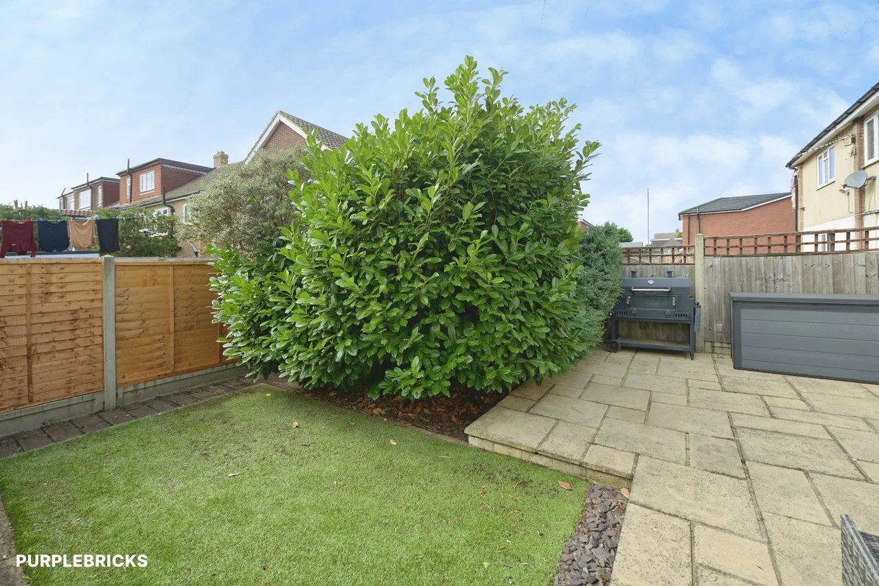 Thorn Lane, Rainham, RM13, photo 18