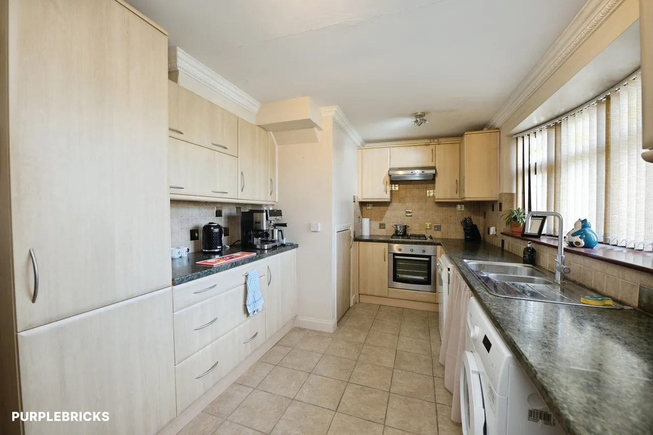Thorn Lane, Rainham, RM13, photo 7