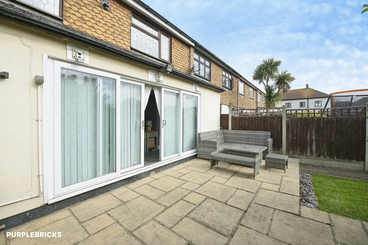 Thorn Lane, Rainham, RM13, photo 16
