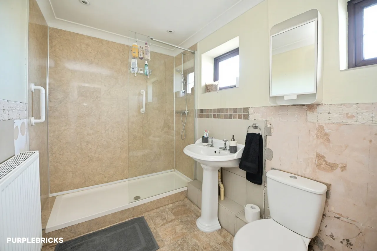 Thorn Lane, Rainham, RM13, photo 10