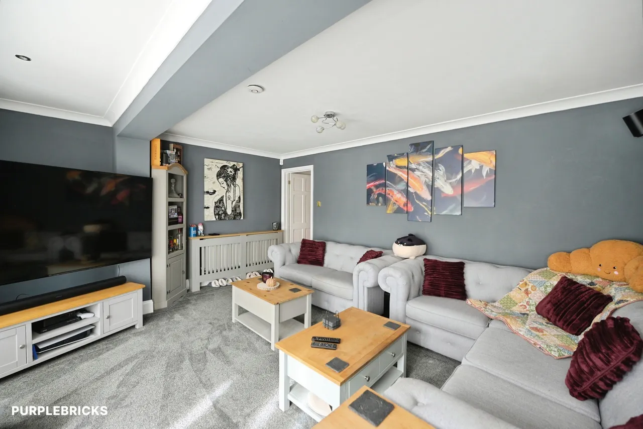 Thorn Lane, Rainham, RM13, photo 3