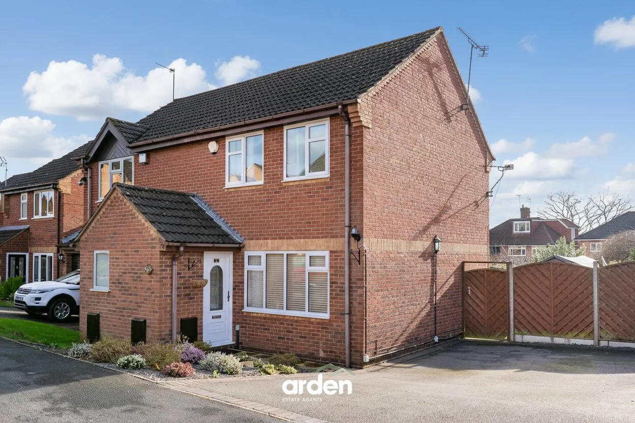 2 bed house for sale, Glebe Road, Alvechurch, B48