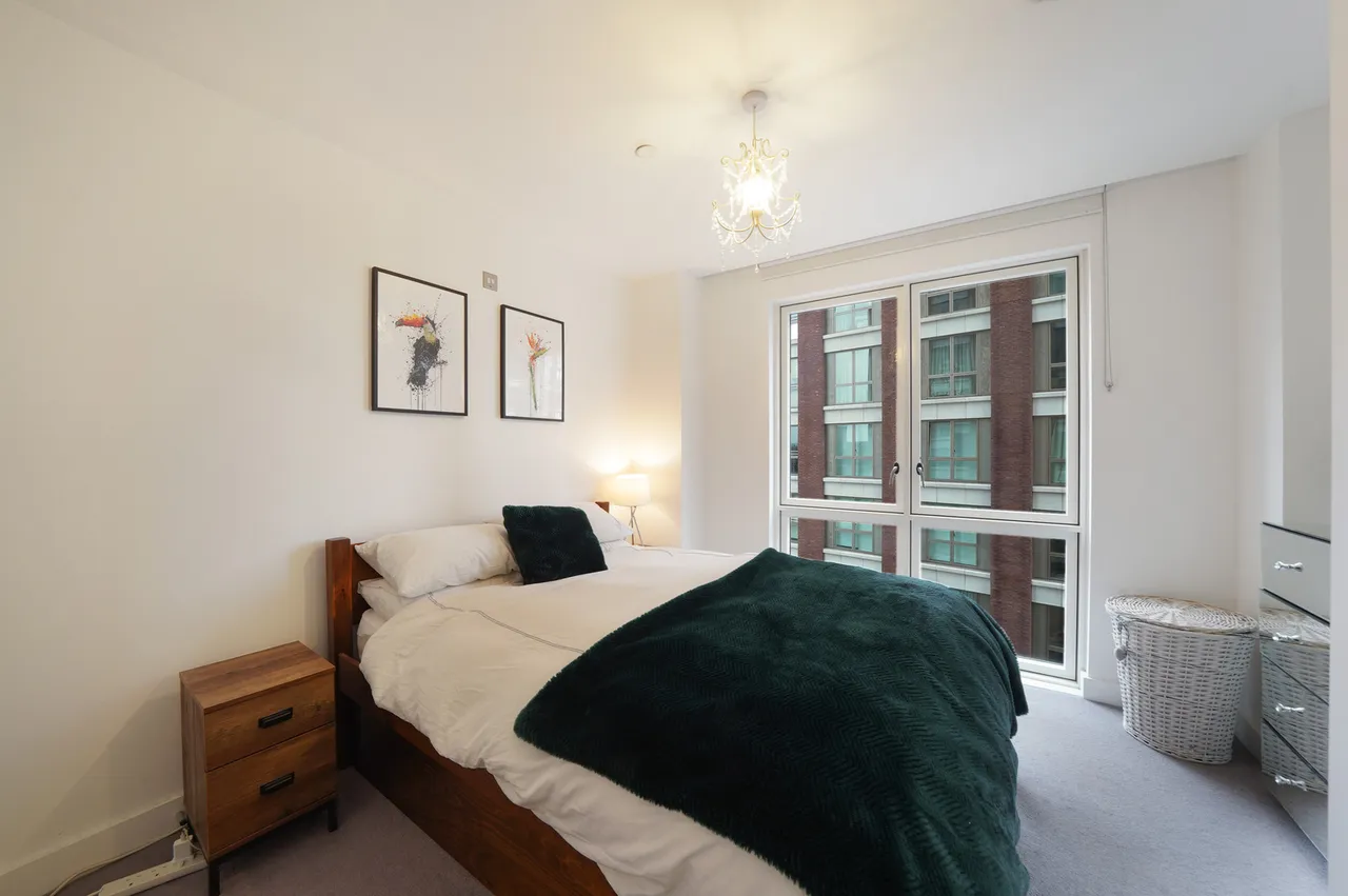 Royal Captain Court, London, E14, photo 8