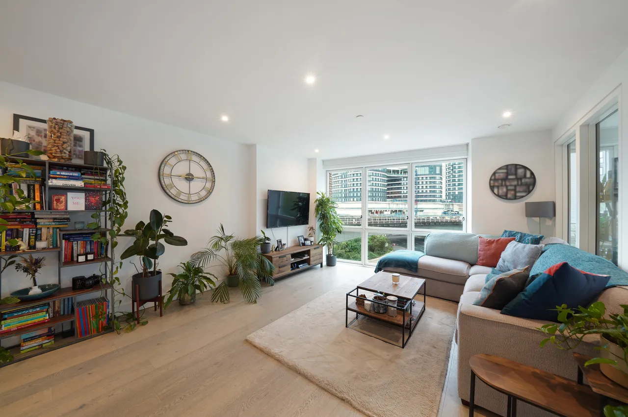 Royal Captain Court, London, E14, photo 4
