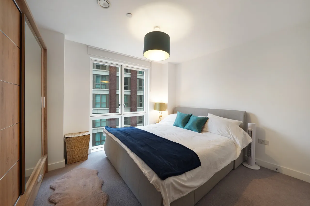 Royal Captain Court, London, E14, photo 9