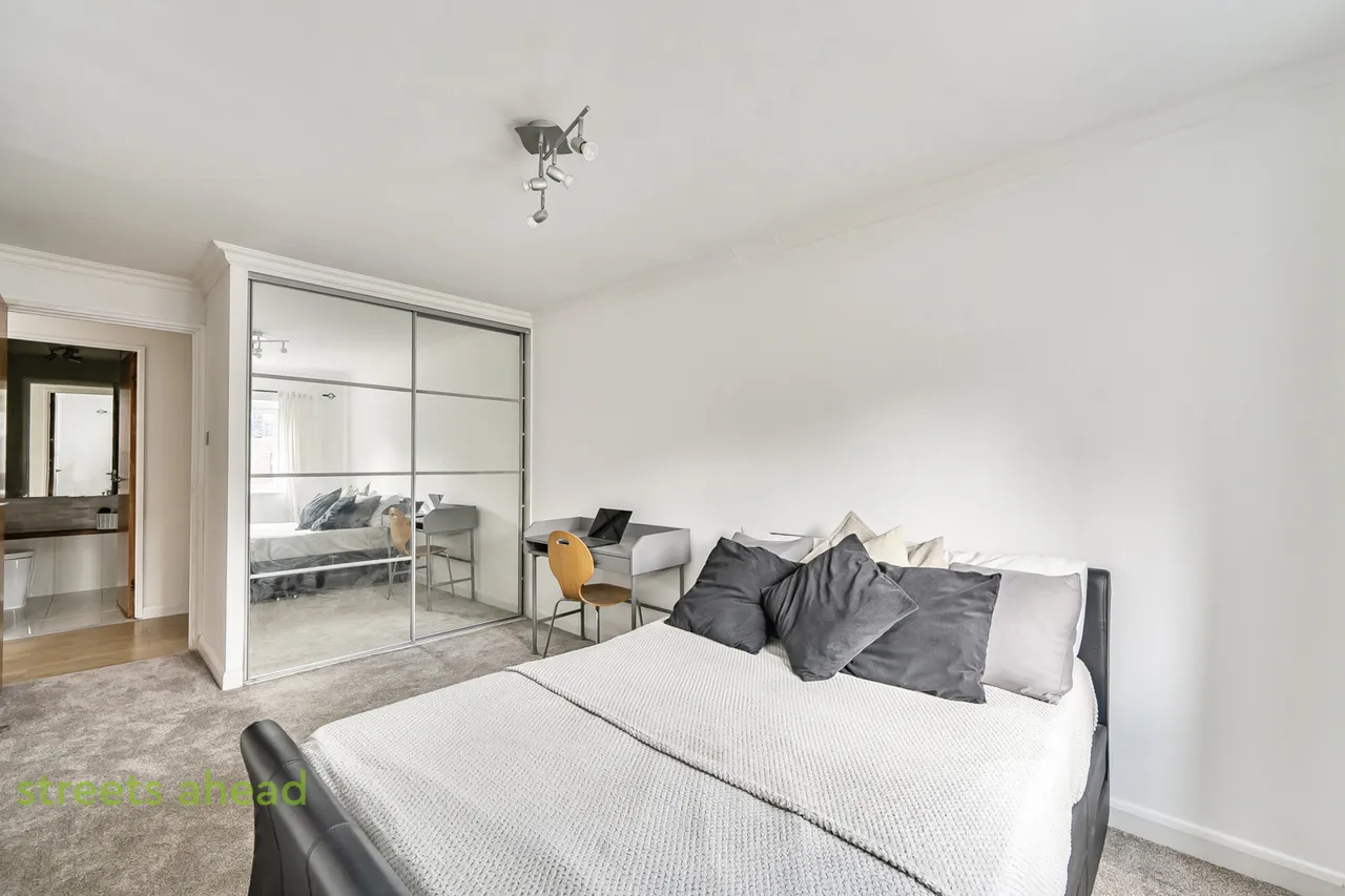 Derwent Road, London, SW20, photo 6